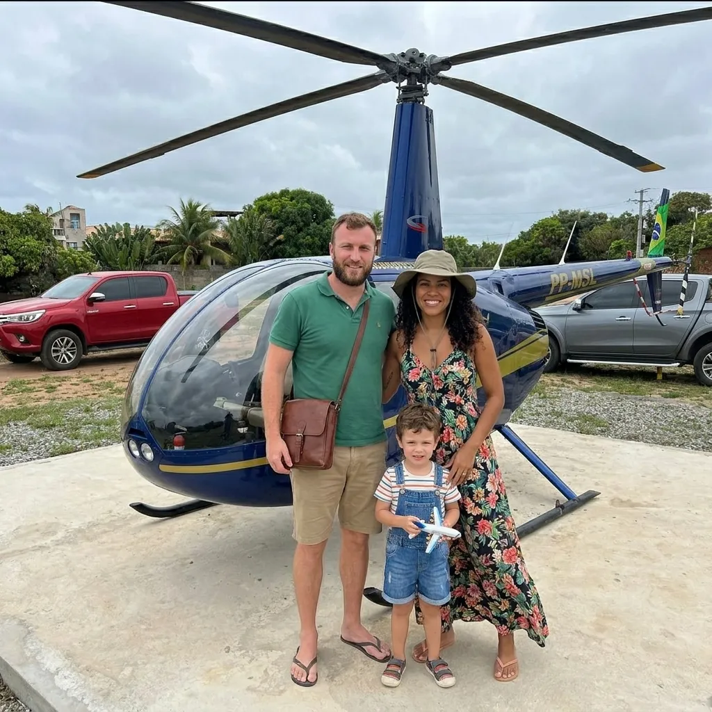 Família com o helicóptero antes do voo panorâmico em Natal
